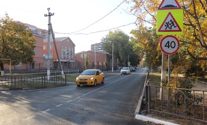 Благодаря нацпроекту в Грозном отремонтировали дороги, ведущие к социальным объектам