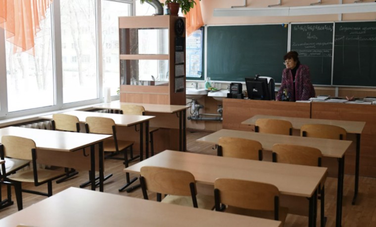 Число ушедших на карантин из-за COVID-19 школ в России увеличилось до 49