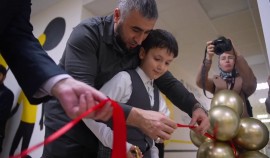 В Грозном в гимназии № 12 открыли ТОП-лабораторию и провели мероприятие к Году начальной школы| грозный, чгтрк