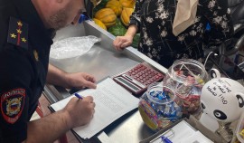 В селе Побединское сотрудники полиции проверили торговые объекты| грозный, чгтрк