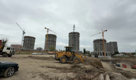 В районе Путина строят новую десятиполосную дорогу