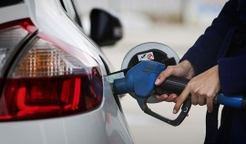 В РФ прогнозируется дальнейший рост цен на бензин