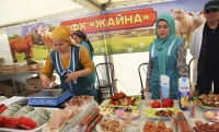 КФХ «Жайна» представило на центральной площади Грозного выставку-ярмарку