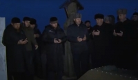 Рамзан Кадыров посетил могилы родных и близких в родовом селении Центарой