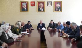 В ЧГУ им. А. А. Кадырова прошёл круглый стол, посвящённый 75-летию Ахмата-Хаджи Кадырова
