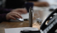 Госдума поддержала запрет электронных сигарет в общественных местах