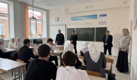 В Чеченской Республике отметили День воссоединения Крыма с Россией| грозный, чгтрк