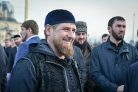 Рамзан Кадыров поздравил девушек с днем хиджаба 