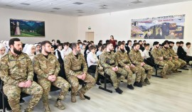 Росгвардейцы провели патриотическую встречу с учащимися Грозненской школы| грозный, чгтрк