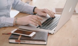 Работодатели смогут переводить сотрудников на временную удаленную занятость на срок не более шести месяцев