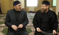 Рамзан Кадыров поздравил жителей Ингушетии с днем республики