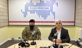 Снайпер ОМОН «АХМАТ-1» рассказал в радиоэфире о службе и боевой подготовке| грозный, чгтрк