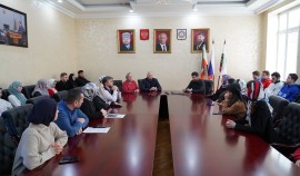 В ЧГУ состоялся круглый стол посвященный Дню восстановления государственности чеченского народа
