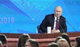 Путин: Мы не можем себе позволить оскорблений в адрес различных конфессий, это разрушит страну
