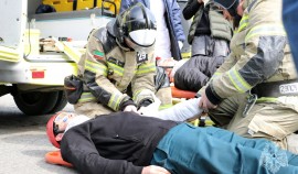 Пожарные из Шалинского района стали победителями соревнований по ликвидации последствий ДТП