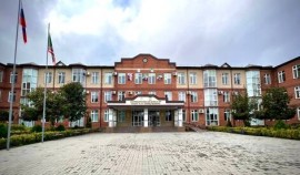 В системе образования Грозного стартовал конкурс на лучшее благоустройство школьного двора