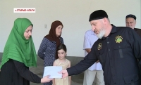 Фонд имени Кадырова оказал материальную помощь семьям, пострадавшим от пожаров