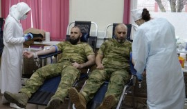 В Гудермесе росгвардейцы пополнили банк крови медучреждений региона