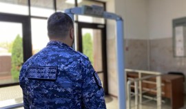 Судебные приставы ЧР пресекли более 2000 попыток проноса запрещённых предметов в суды