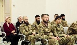 В Грозном росгвардейцы приняли участие в семинаре по противодействию коррупции| грозный, чгтрк