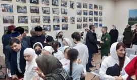 В Грозном военнослужащие Росгвардии приняли участие в презентации книги известного ученого