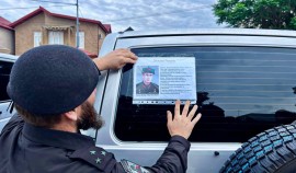 В Грозном росгвардейцы поддержали Всероссийскую акцию «Бессмертный автополк»