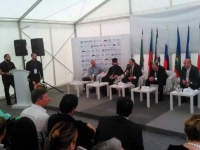 НКО должны выступать эффективными модераторами переговорного процесса между обществом и властью