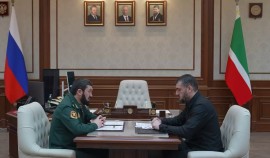 Магомед Даудов обсудил с Ильманом Вахидовым ключевые направления работы МинНацИнформ ЧР