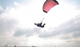 Рамзан Кадыров посетил первые в СКФО соревнования по купольному пилотированию