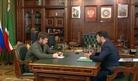 Глава ЧР провел встречу с  исполняющим обязанности мэра Грозного Исой Хаджимурадовым