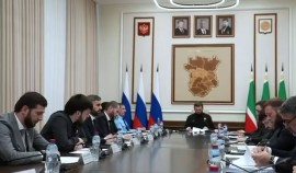 В Правительстве ЧР приняли 26 постановлений по ключевым направлениям развития региона| грозный, чгтрк