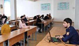 Офицеры Росгвардии и МЧС провели в Грозном встречу с будущими журналистами