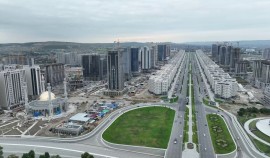В районе Путина завершают оформление фасадов 38 многоквартирных домов