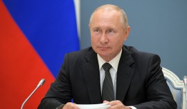 Путин поручил сохранить объемы лечения детей с тяжелыми заболеваниями