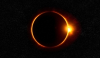 Полное солнечное затмение ожидают во вторник жители Земли   