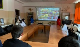 В ЧГУ им. А. А Кадырова прошла лекция ко Дню посадки цветов| грозный, чгтрк