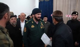 Магомед Даудов ознакомился с ходом голосования в родовом селе Гелдаган