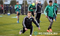 Футболисты «Терека» начали подготовку к матчу с «Уфой»