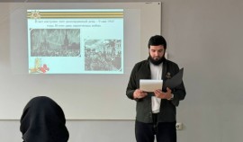 На базе колледжа ЧГУ прошла интерактивная лекция, посвященная Дню Победы| грозный, чгтрк