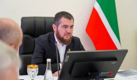 Сулейман Лорсанов провёл совещание с аппаратом Минздрава ЧР и руководителями медучреждений региона