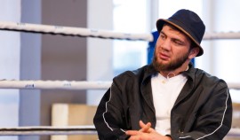 Умар Саламов: «Считаю, что победил бы любого чемпиона мира в своём весе»| грозный, чгтрк