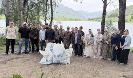 Берега озера Галанчож очистили в рамках Всероссийской акции «Вода России»