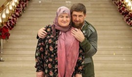 Рамзан Кадыров: Мама, как же я люблю тебя и дорожу тобой!