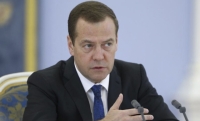 Дмитрий Медведев поручил правительству повысить МРОТ до прожиточного минимума