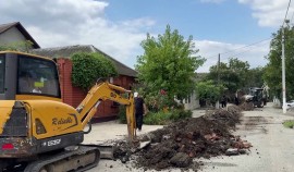 На улице Заболотного в Грозном заменяют более 300 метров водопроводных сетей| грозный, чгтрк