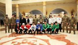 Сотрудники Росгвардии приняли участие мероприятии в Мемориальном комплексе Славы им. А.А. Кадырова