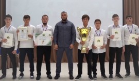 В Грозном состоялась церемония подведения итогов школьной мини-футбольной лиги 2022-2023