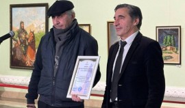 Персональная выставка художника Али Сапарова «Мгновение — это жизнь» открылась в Грозном