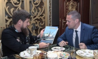 Рамзан Кадыров поздравил работников Правительственной связи России 