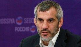 Рамзан Кадыров поздравил Бувайсара Сайтиева с днем рождения